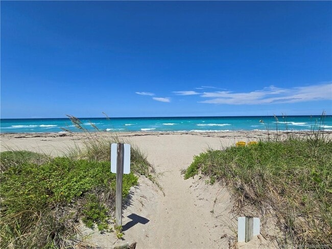 Photo - 2375 NE Ocean Blvd Unidad 104