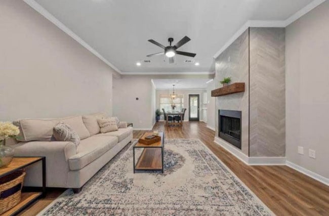 Photo - 6748 Logue Ln