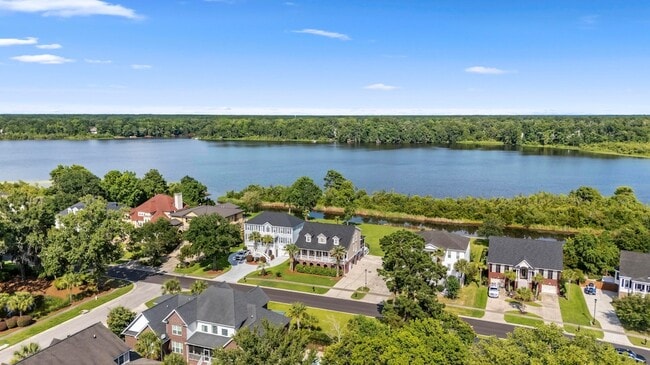 Photo - 1733 Indigo Island Dr