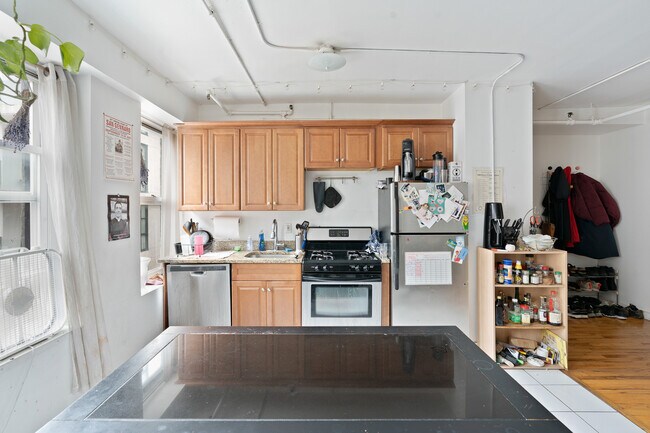 Photo - 164 Mulberry St Unit 4