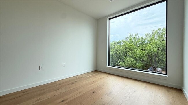 Photo - 2209 S 1st St Unit 322