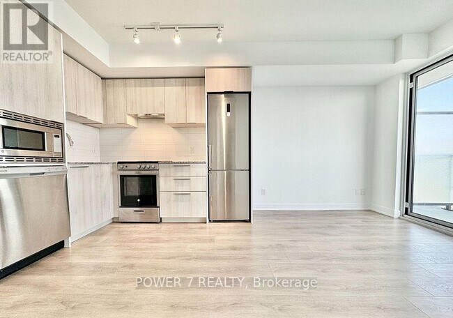Photo - 501 Yonge St Unit 3808