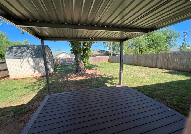 Photo - 722 S Meadow Ln