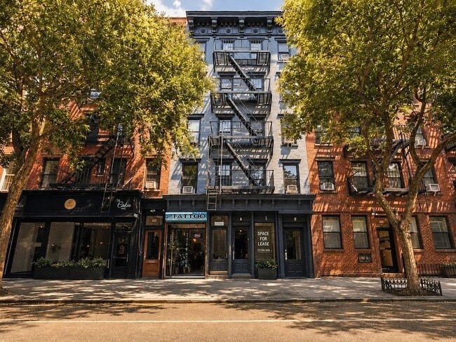 207 E 4th St Unit A1