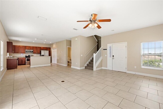 Photo - 1469 Salisbury Dr