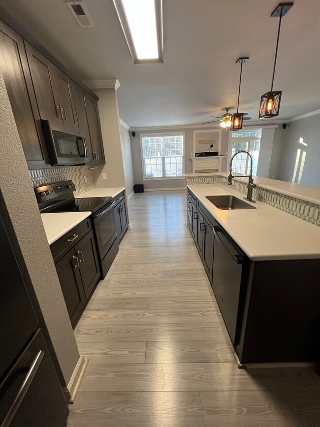 Cocina - 1315 Abelia Way Unidad Abelia