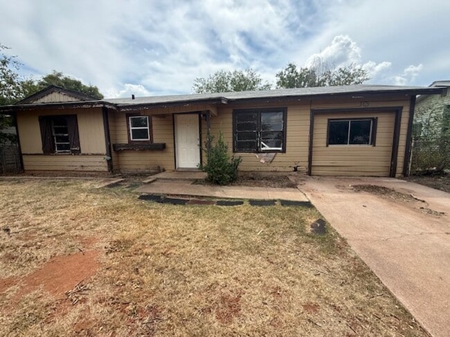 Building Photo - 5457 Questa Dr Rental