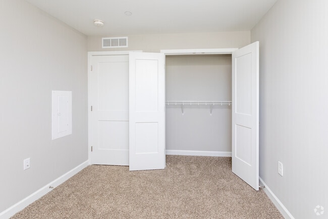 3BR, 3BA - 1193 SF - First Bedroom