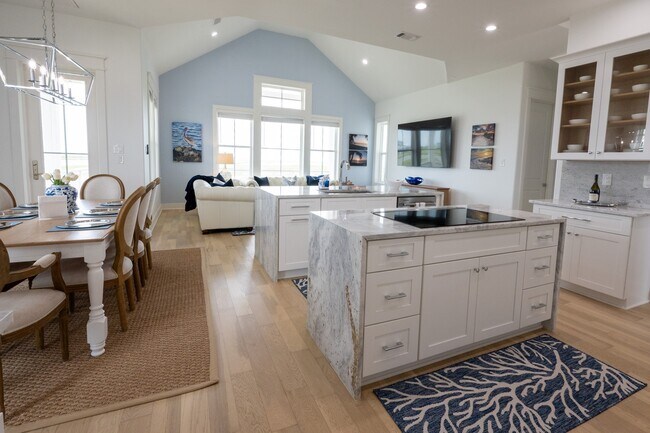 18414 Indian Beach Ct
