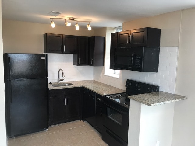 Photo - 5500 Pershing Ave