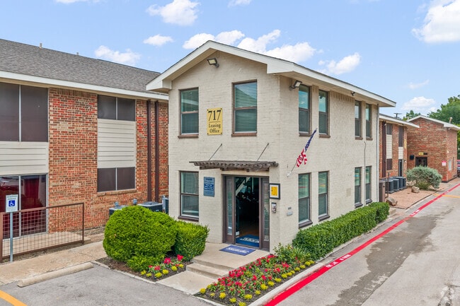 Leasing Office