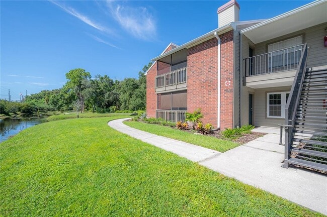 Building Photo - 9100 Dr M.L.K. Jr St N Unit 905