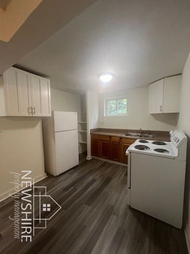 Photo - 212-B Wood St