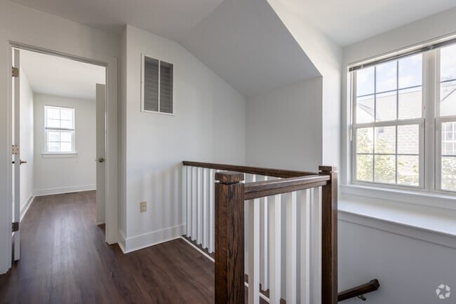 2HAB, 1.5BA - 1,086SF - Estling Village