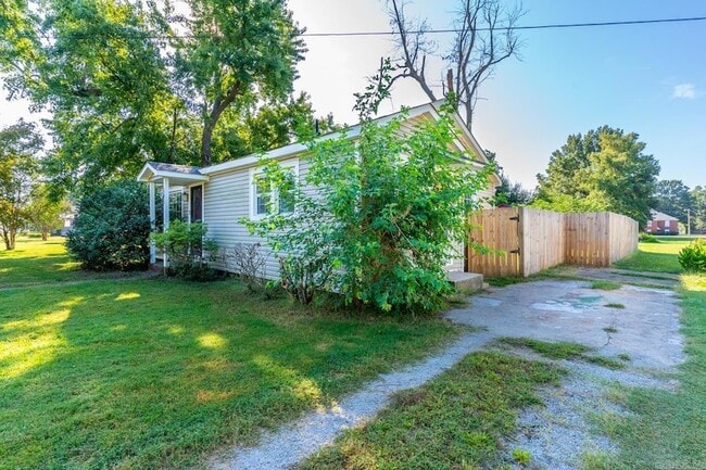 Photo - 505 W Texie Ave