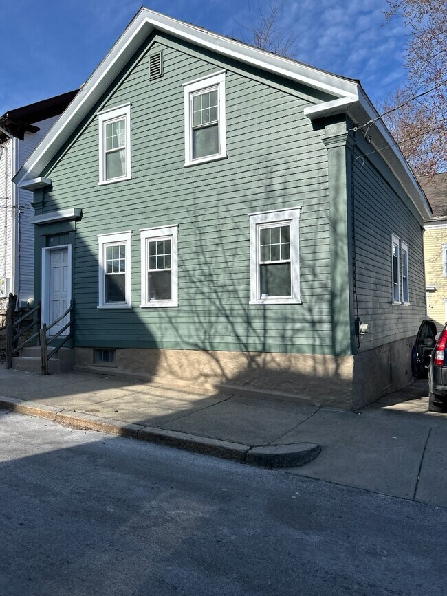 Photo - 113 Church St