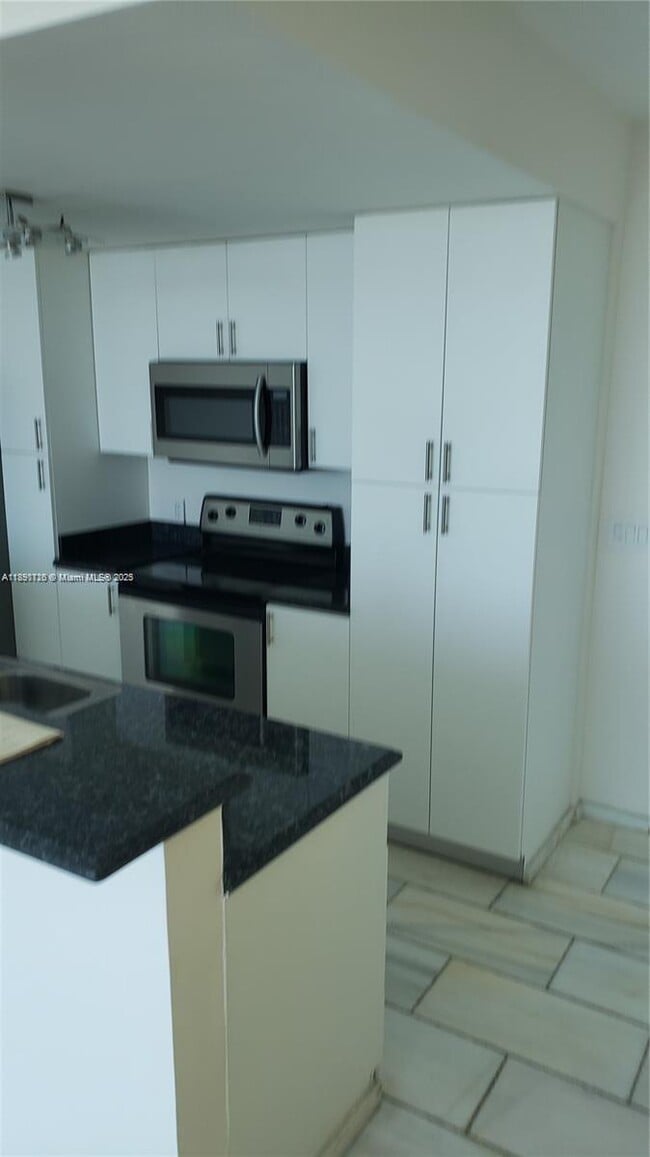 Photo - 1401 SW 22nd St Unit 1203