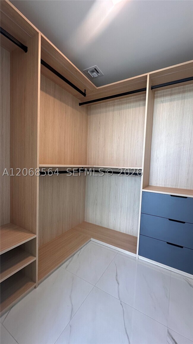 1170 Hallandale Ave Unit 803