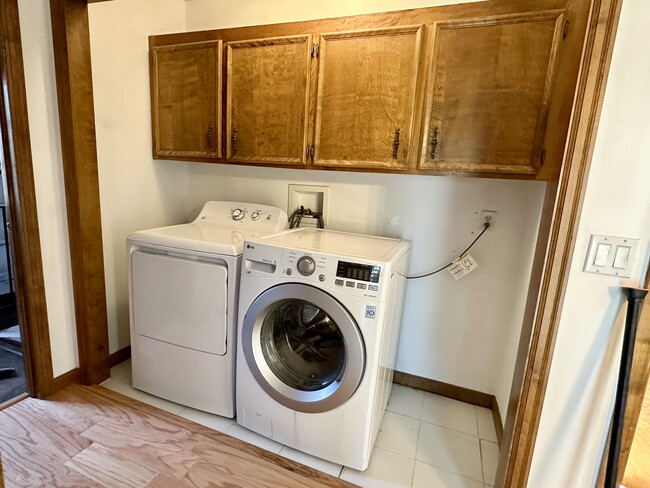 Photo - 7303 Glouchester Dr