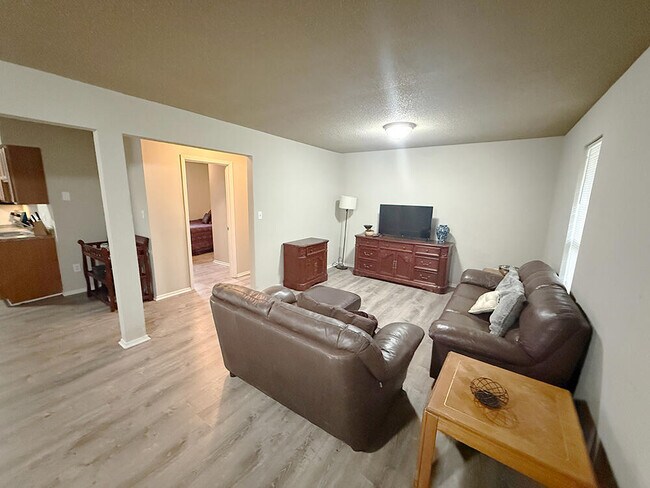 212 Wheaton Ct