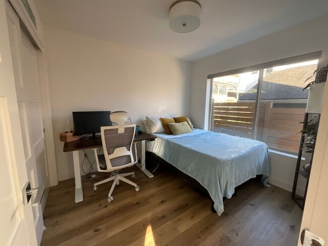 Photo - Stunning Townhouse in Ballard