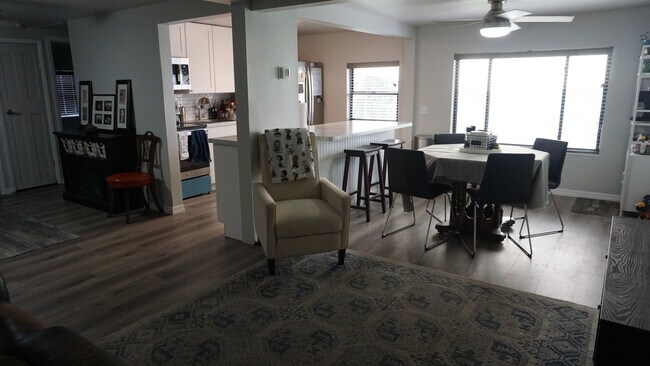 Photo - 5210 43rd Terrace N