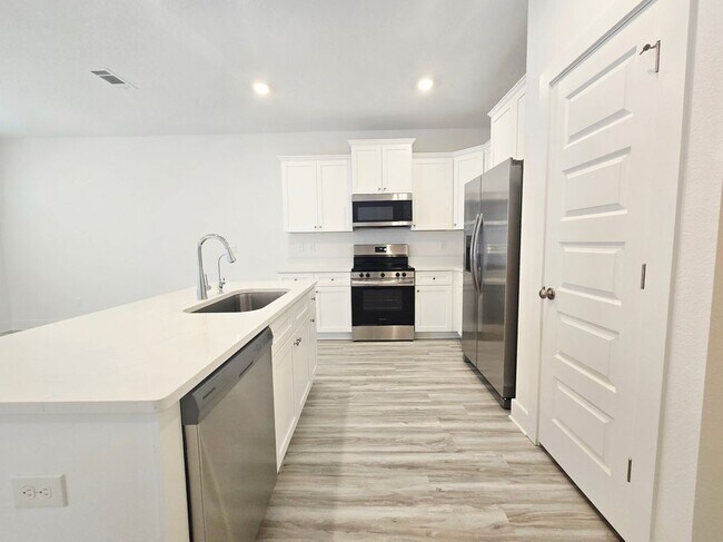 Photo - 396 Salt Creek Lane