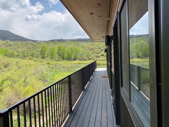 Photo - 1BD/1BA Condo w/ nice finishings and great storage! Unit 203