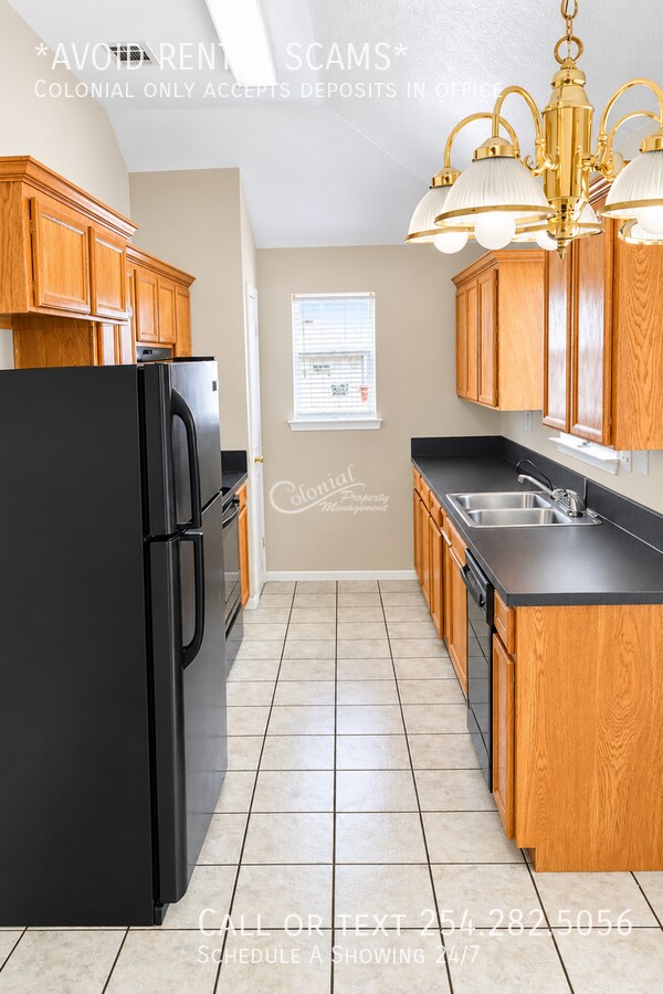 Photo - 3004 Levy Ln