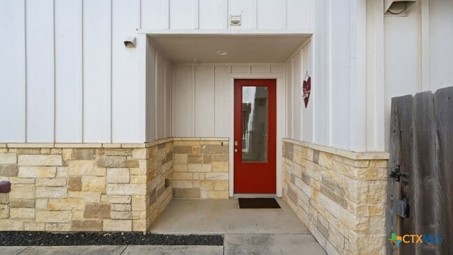 Photo - 223 Sapphire Dr