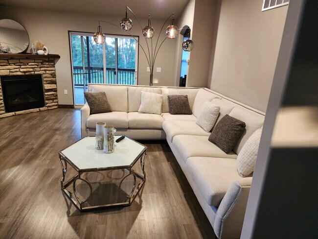 Photo - 622 Creekside Dr