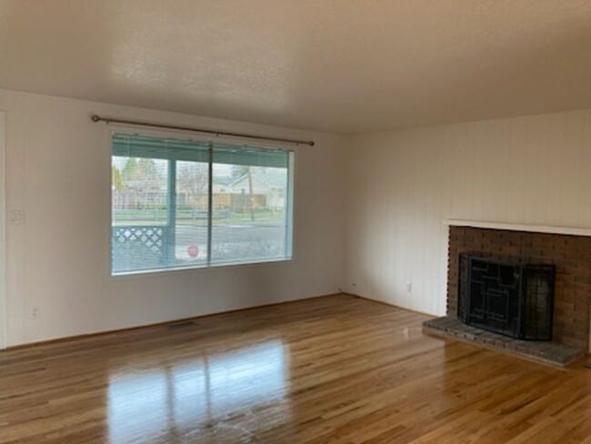 Photo - Spacious 4 Bedroom 2 Bath House NW Corvallis