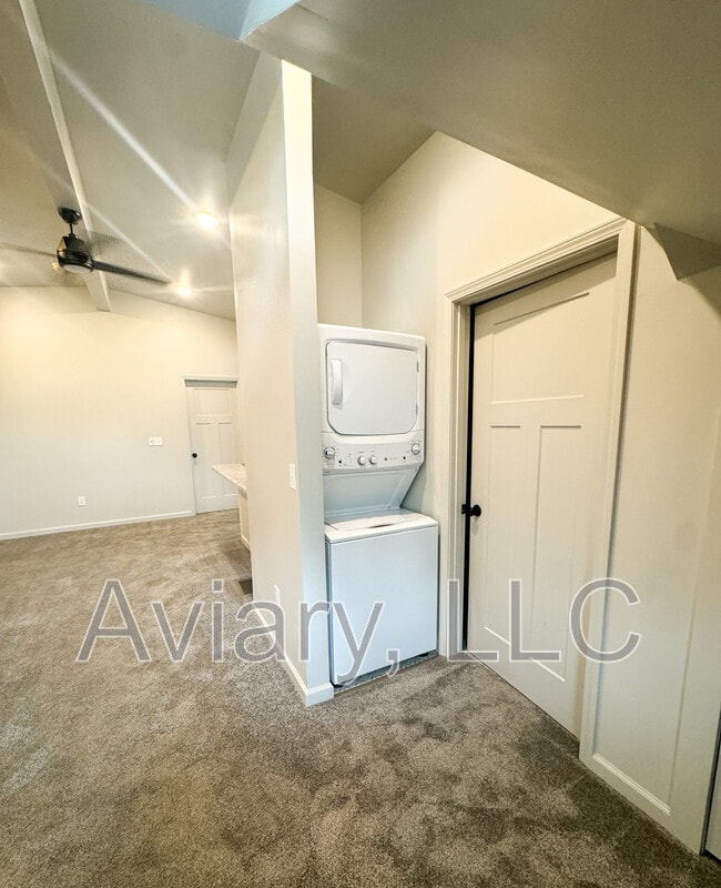 Photo - 202 W Madison Ave Unit 2 up