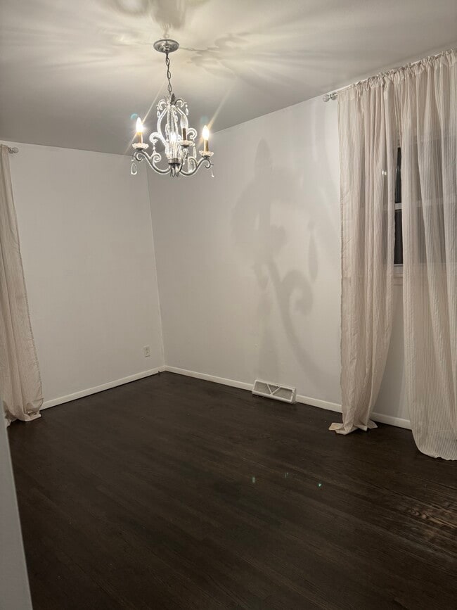 Bedroom 2 - 2305 Mayfield Ave