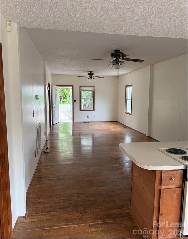 Photo - 2885 Fair Oaks Dr
