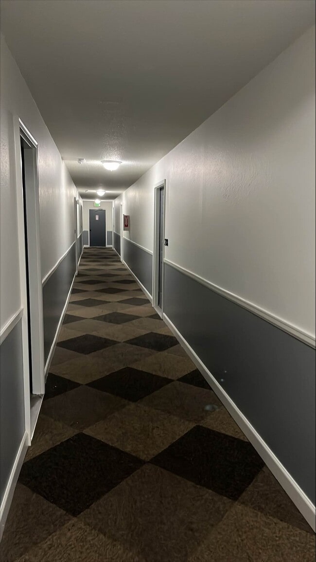 BG - SUMMIT VIEW APARTMENTS