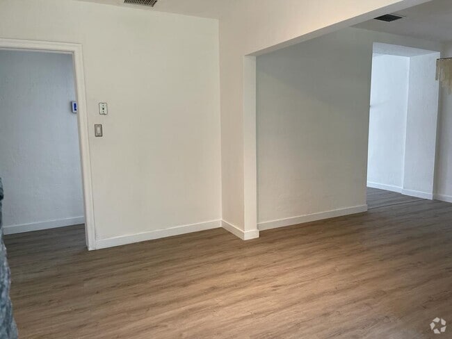 Building Photo - 53 Alcantarra Ave Rental