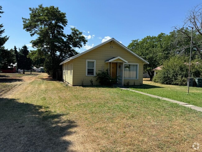 Building Photo - 1008 Lake Ave Rental