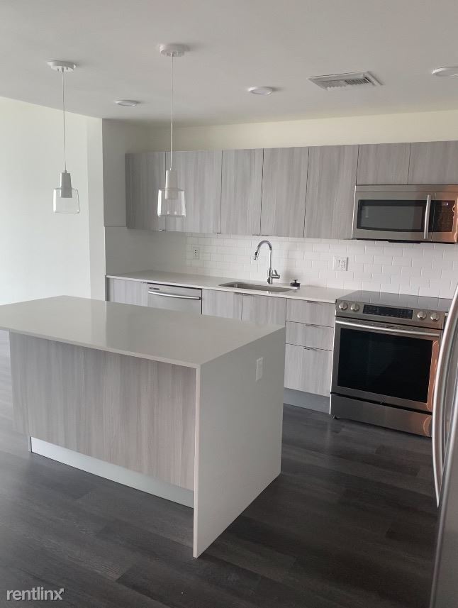 Photo - 2 br, 2 bath Condo - 724 W University Ave ...