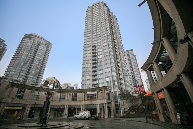 188 Keefer Pl Unit 1907