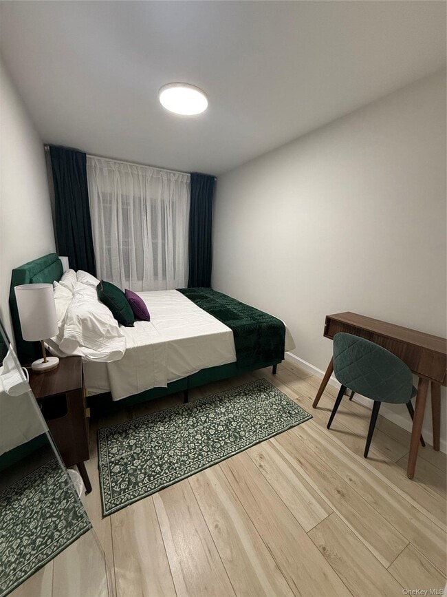 Building Photo - 168-47 93rd Ave