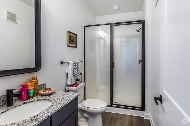 4BR, 4.5BA - 1,801SF - The Grove - Third Bathroom