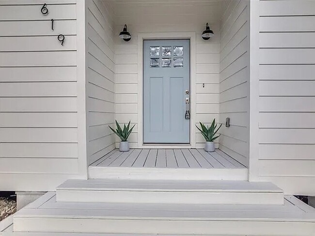 Photo - 6619 Sherman St