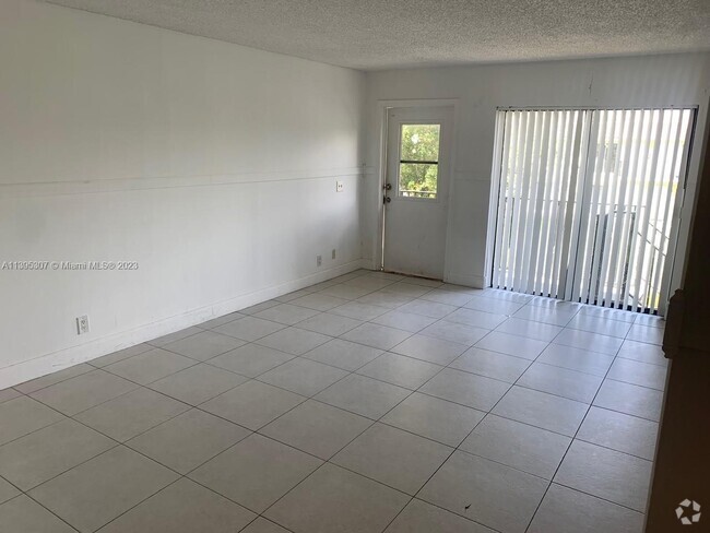 Building Photo - 11380 Royal Palm Blvd Unit 11380 Rental