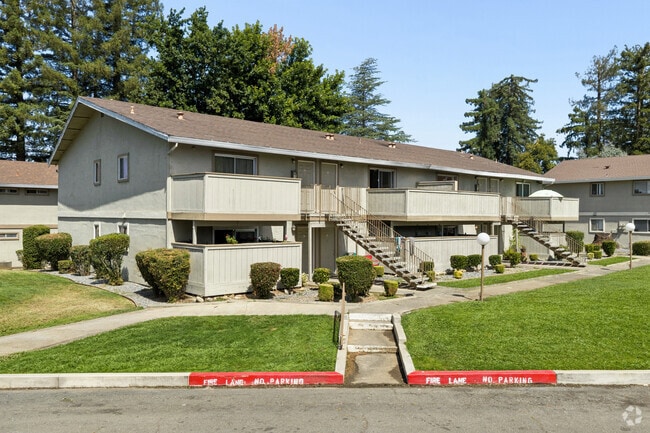 Building Photo - Sunrise Center Apartments