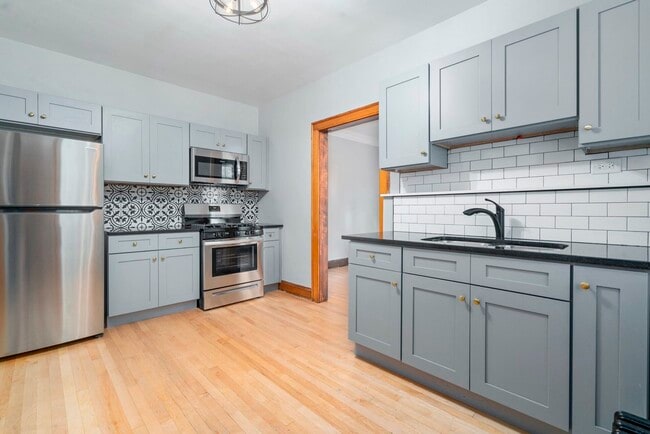 Photo - 530 Hillside Ave