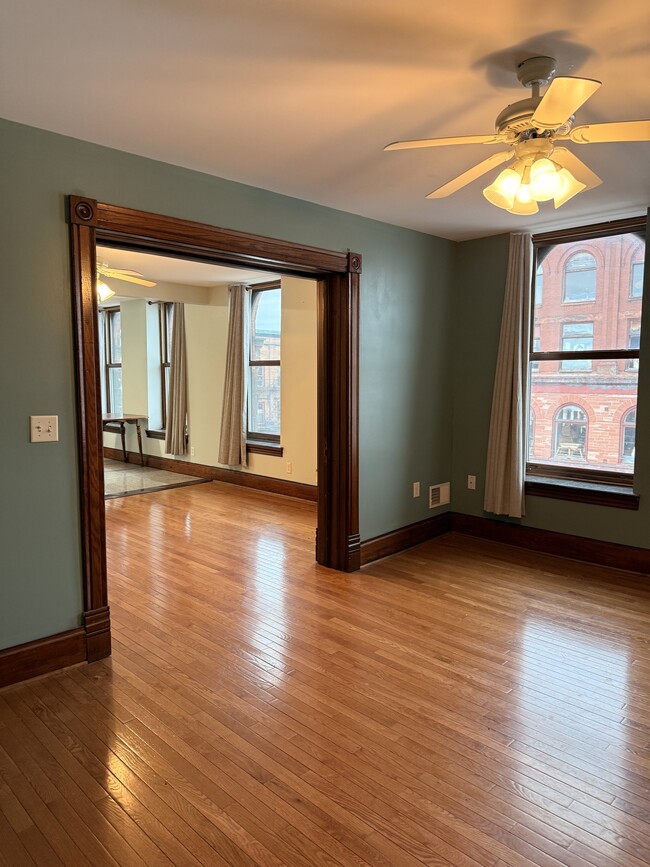 Photo - 215 6th St Unit 1