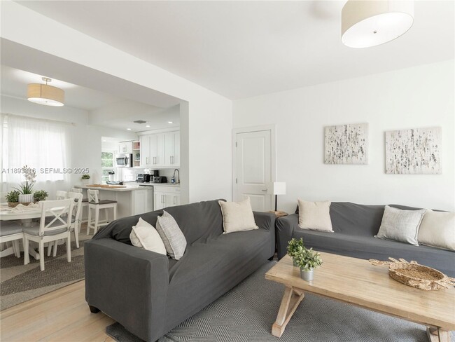 241 28th St Unit 1