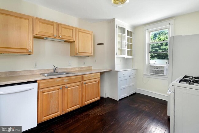 Building Photo - 16 E Eagle Rd Rental