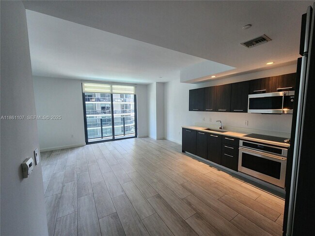 Photo - 55 SW 9th St Unit 1402